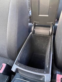 Volkswagen Passat 2.0 TDI - 9