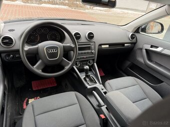 Audi A3 1.6i - 9