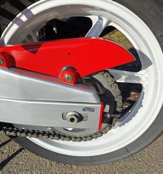 Honda CBR 600 F PC25 - 9