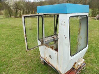 Kabina unhz 750 - 9