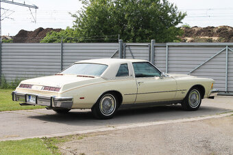 1974 Buick Riviera 455 V8 - vynikající originální stav - 9