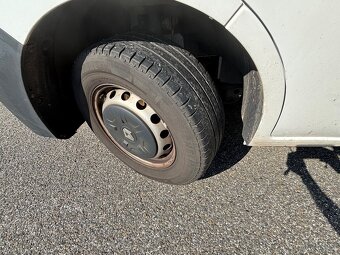 Prodám 8 pal plachtu Renault Master - 9