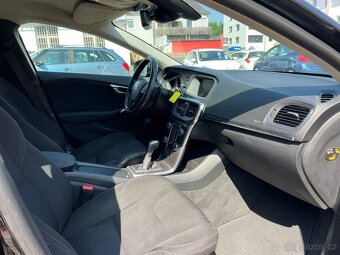 Volvo V40 2,0i 90kW T2 - 9