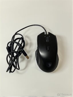 Výkonný herní počítač s xbox kontrolery – kompletní sada - 9