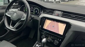 Passat 1.6tdi 88Kw DigiTacho r2020 LED Svetla 17"Alu Keyless - 9