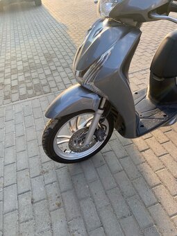 HONDA SH125D r.v. 2015 TOP STAV 2.MAJITEL - 9