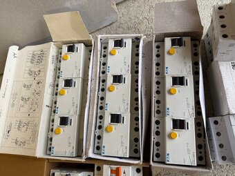 Elektromateriál - EATON,OEZ,Schneider,Noark a další - 9