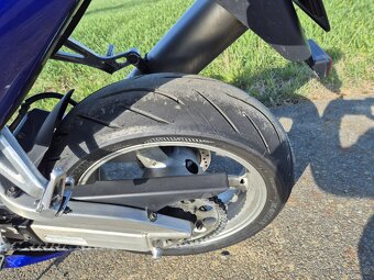 Yamaha R6 - 9