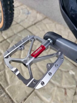 Elektrokolo Trek Fuel EXe 8 GX AXS 2024 29" - 9