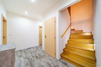 Prodej rodinné domy, 360 m2 - Plískov, ev.č. 00082 - 9