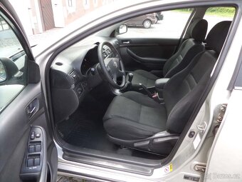 Toyota Avensis  2.0 D-4D 85kW - 9