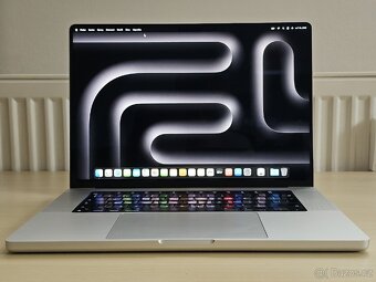 Apple MacBook Pro 16" (2021, M1 Pro) - 9