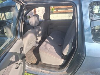Dacia Logan 1.6 MPI 64 kW 7 míst - 9