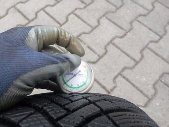 zimní sada ford focus 5x108 205/55/16 zánovní hankook - 9