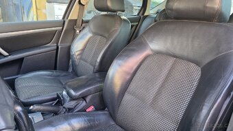 Peugeot 407 HDi 2,0 SW 16V - 9