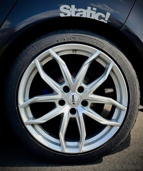 Volkswagen Golf 5 - 9