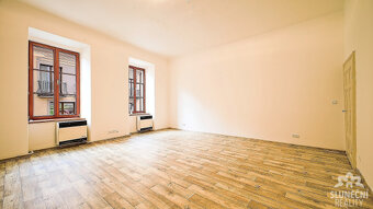 Pronájem cihlového bytu 2+1, 64m² v centru Uh. Hradiště - 9