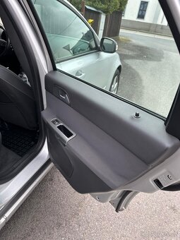 VOLVO V50 2.0D - 9