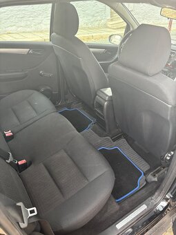 Mercedes-Benz B 180 , 2,0 - 9