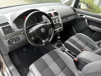 Volkswagen Touran 1.9 TDI United 7 míst Navi Tažné Facelift - 9