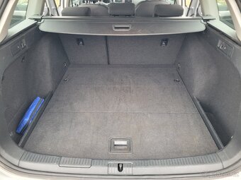 Volkswagen Golf Kombi - 9