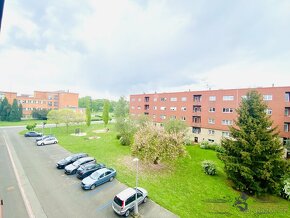 Pronájem byty 4+kk, 95 m2 - Hradec Králové, ev.č. 00658 - 9