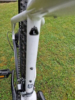Horské kolo Specialized Rockhopper Comp - 9