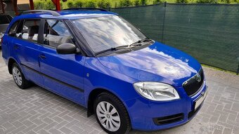 Velice zachovalá málo jetá ŠKODA FABIA II1.2 kombi - 9