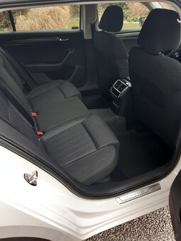 Škoda Superb combi, 2.0 TSI/140 kW, DSG 7°, STYLE PLUS - 9
