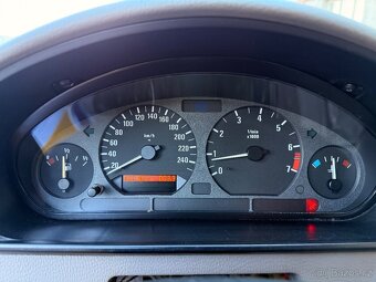 BMW e36 318is - 9