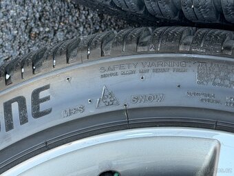 Bmw R18 5x120 Zimní Bridgestone 225/45 R18 7,5mm - 9