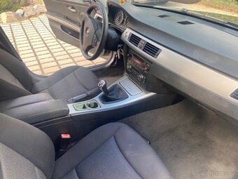 BMW 318i Rok 2008,Nájezd 183.000km - 9