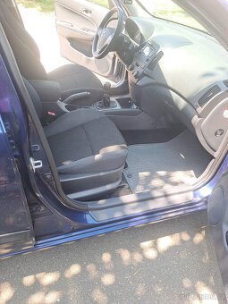 Hyundai i30 2009 1,6 benzin/lpg 92 kW - 9