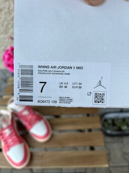 Jordan 1 mid guava ice pink - 9
