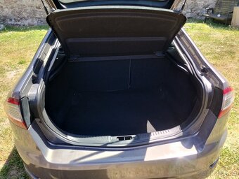 FORD MONDEO r. v. 2013, klimatizace - 9
