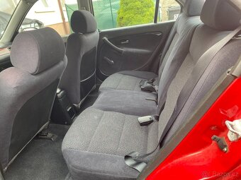 Honda Civic 1.4i - 9