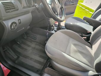 Seat Alhambra 1.9 TDI 4x4. 7míst. - 9