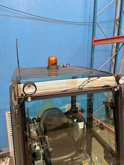 Mini rypaldo Bobcat E17 - 9