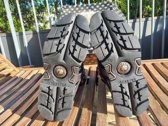 Boty 42 vel. New Rock Reactor - 9