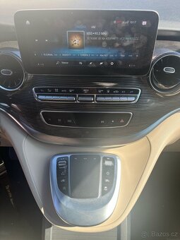 MERCEDES V-Class 300D 4Matic Avantgarde Edition - 9