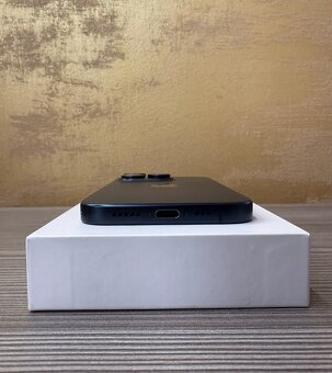 Apple iPhone 15 Pro 128GB Modrý, 100% baterie - 9