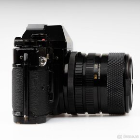 Canon A-1 se dvěma objektivy a příslušenstvím - 9