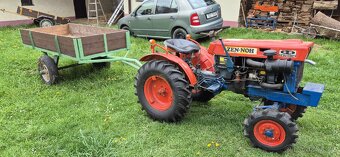 Traktor včetně vleku - 9