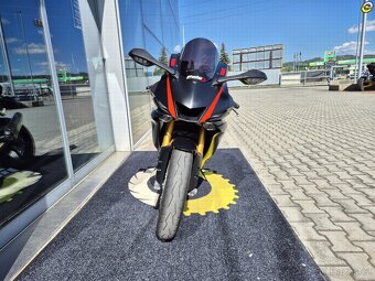 Yamaha YZF-R6 - 9