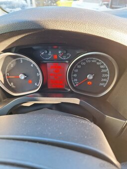 Ford Galaxy 2.0tdci 103kw 7mist - 9