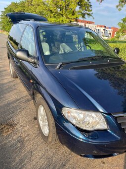 Chrysler Grand Voyager - 9