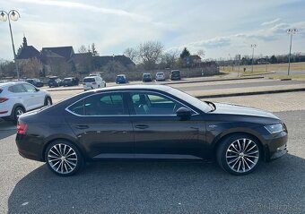 Škoda Superb L&K 2,0 tdi 4x4 DSG 140 kw - 9