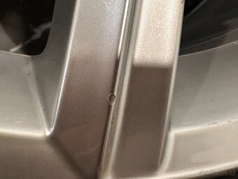 original vw passat Dartford r18 zimní 3G0601025BQ - 9