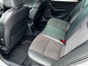 Škoda Octavia 3 2.0 tdi Elegance Combi - 9