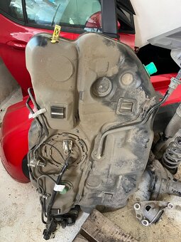 Opel Astra K 1,4 turbo 92kW autmat DÍLY - 9